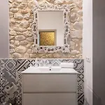 Апартаменты Old Town Duplex With Character
