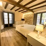 Апартаменты Old Town Duplex With Character