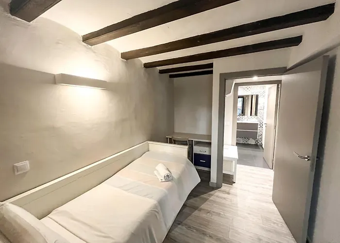 公寓 Old Town Duplex With Character