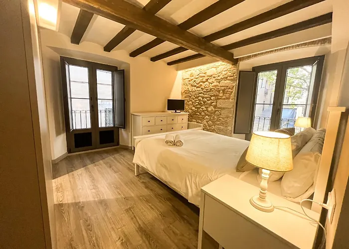 דירה Old Town Duplex With Character