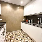 Old Town Duplex With Character * Girona