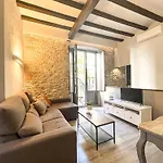 Old Town Duplex With Character * Χιρόνα