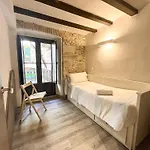Old Town Duplex With Character *