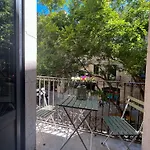 Appartement Old Town Duplex With Character *
