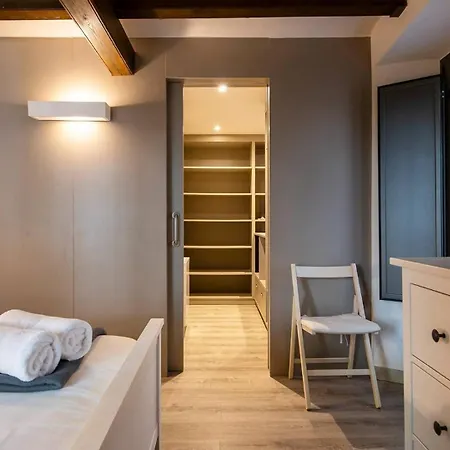 Old Town Duplex With Character *