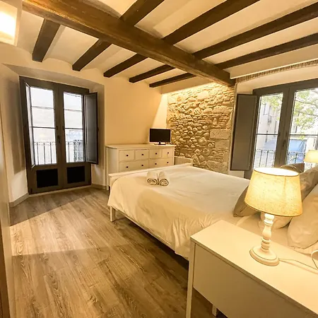 شقة Old Town Duplex With Character