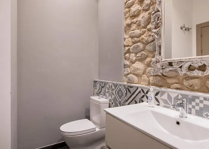 Old Town Duplex With Character Appartamento