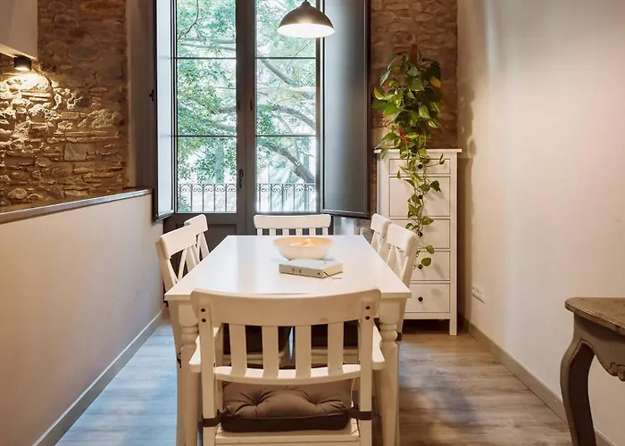 Old Town Duplex With Character *