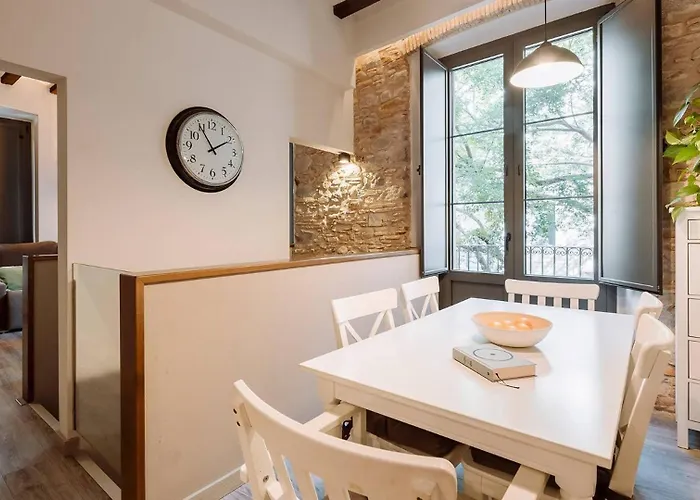 Old Town Duplex With Character Appartamento